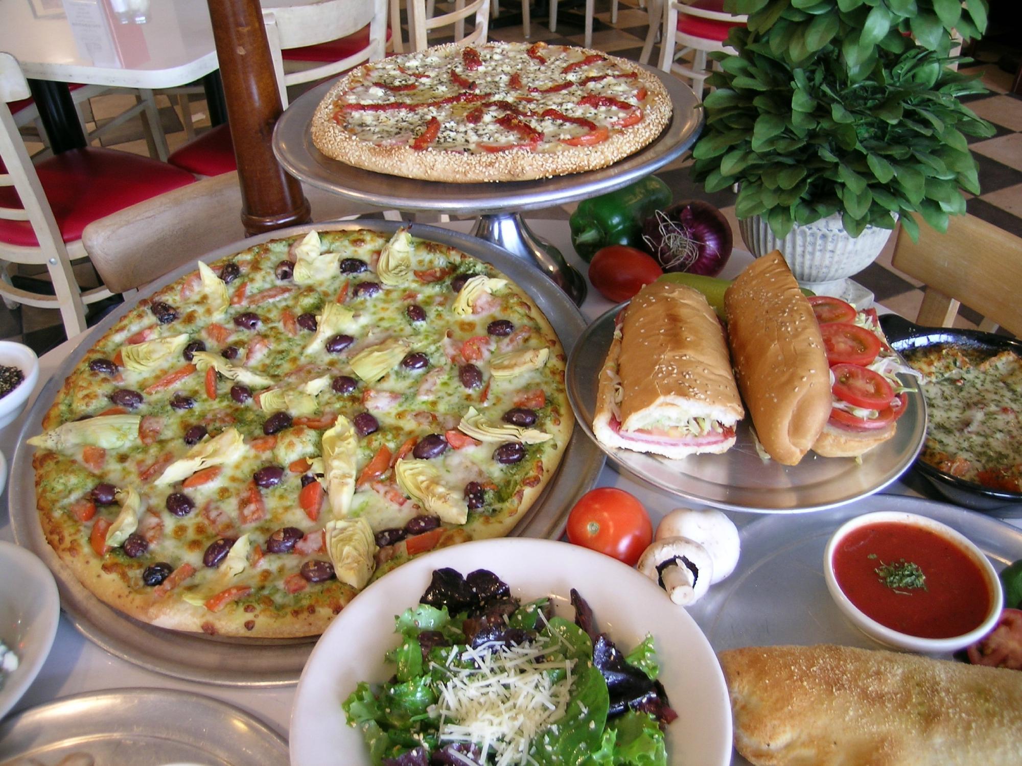 Rome's Pizza-De Zavala