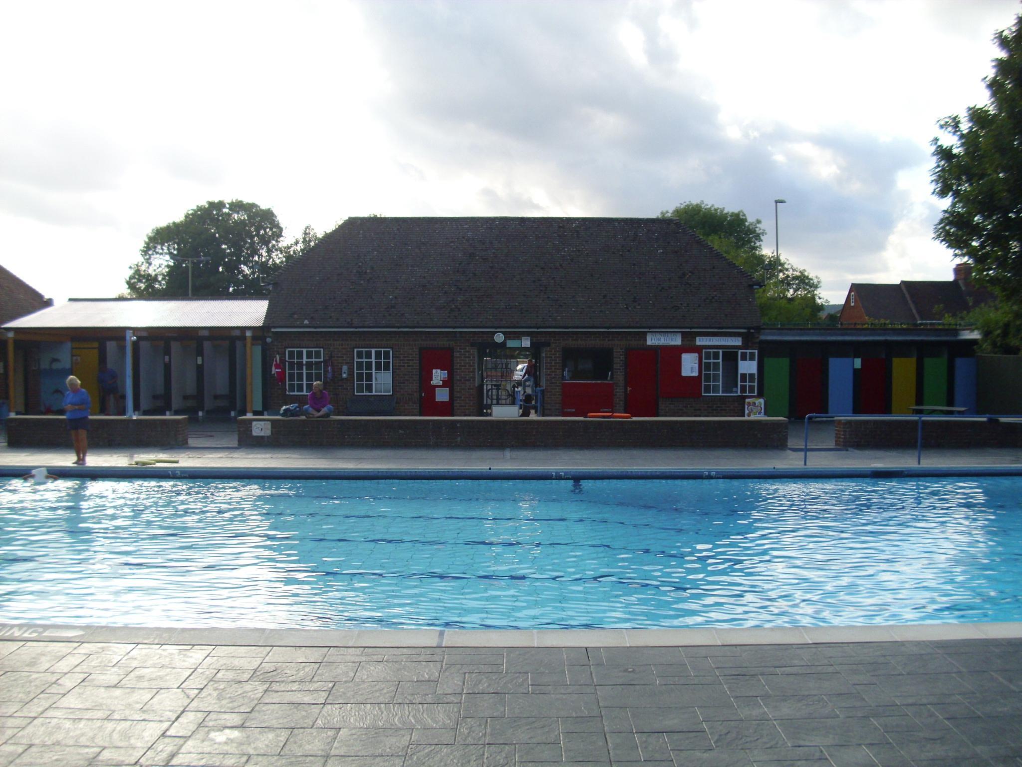 Petersfield Open Air Swimming Pool