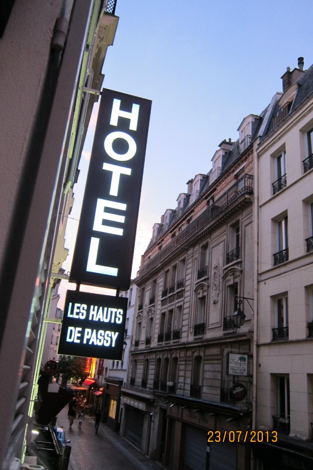 Photo by threeleafclover