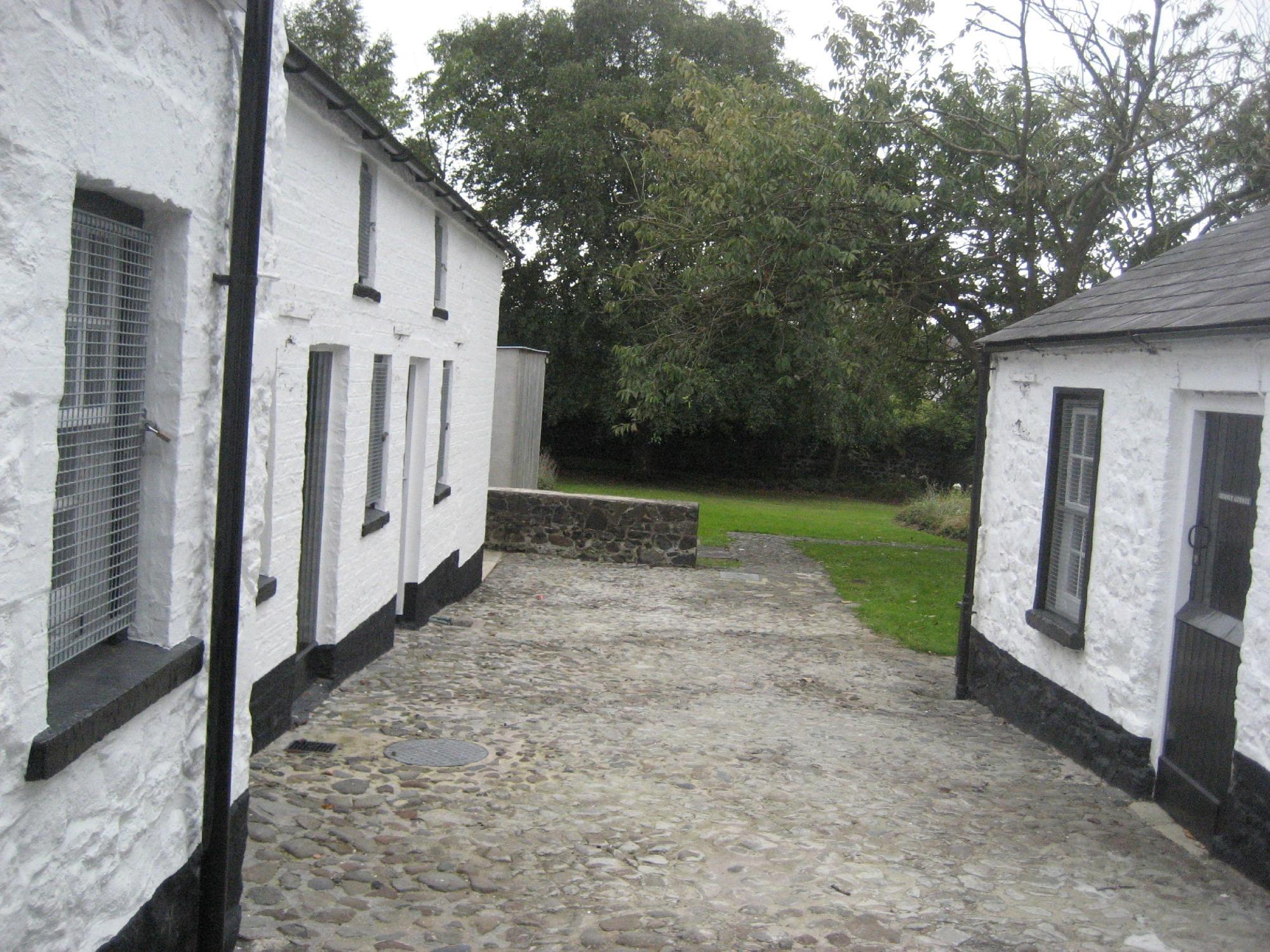 Pogue's Entry Historical Cottage
