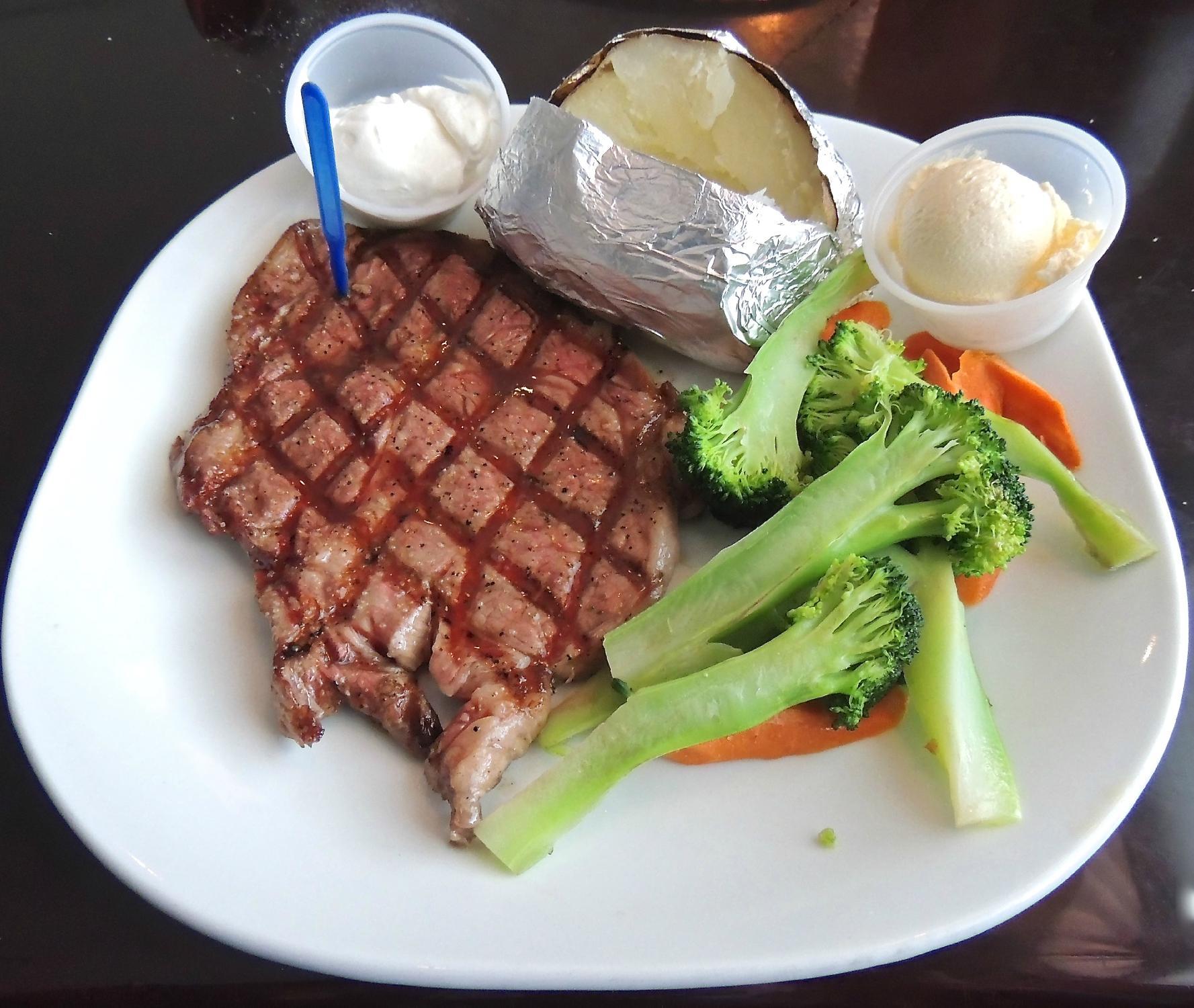 Jen's Steak and Seafood