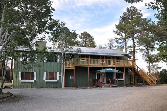 La Junta Guest Lodge