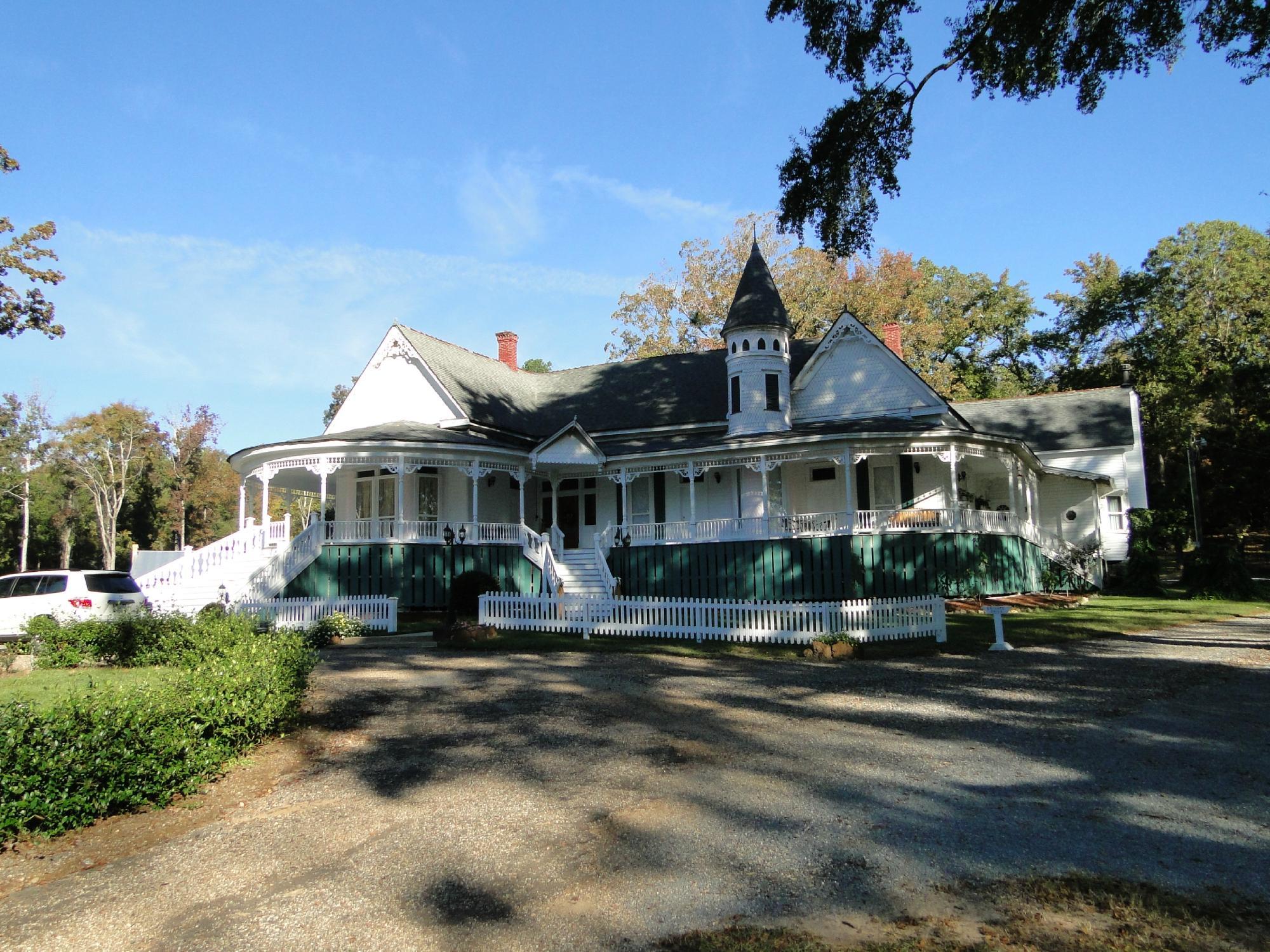 Edgewood Plantation Bed & Breakfast
