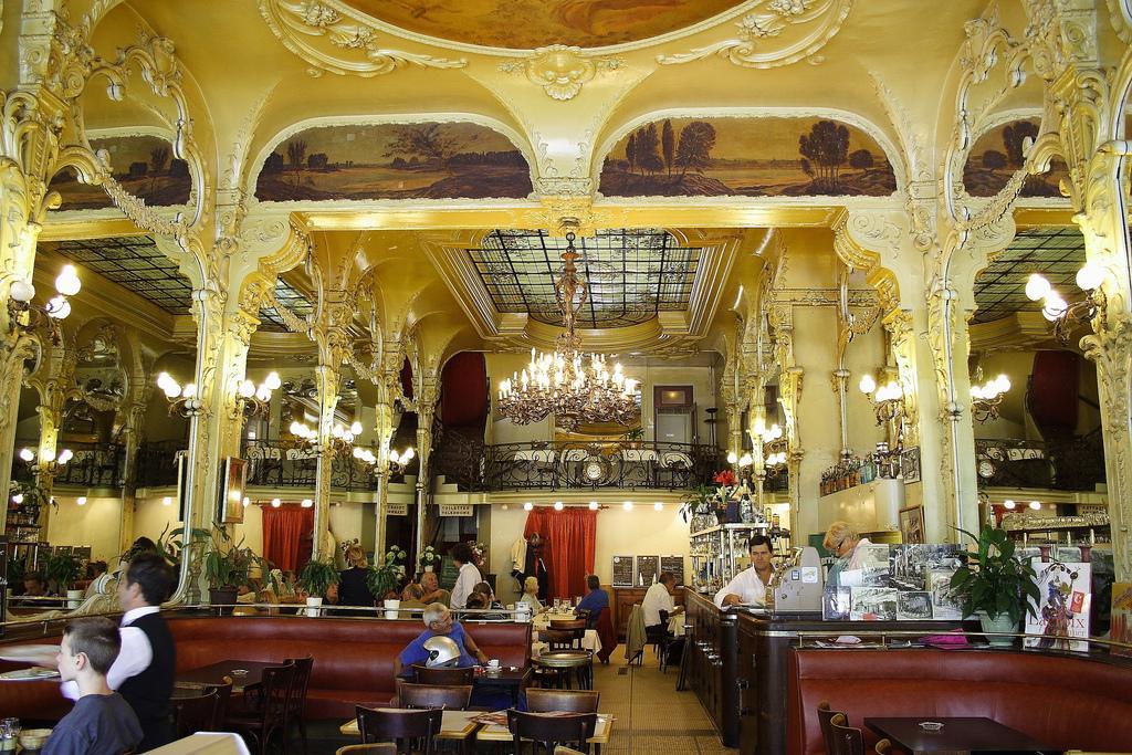 Grand cafe de Moulins