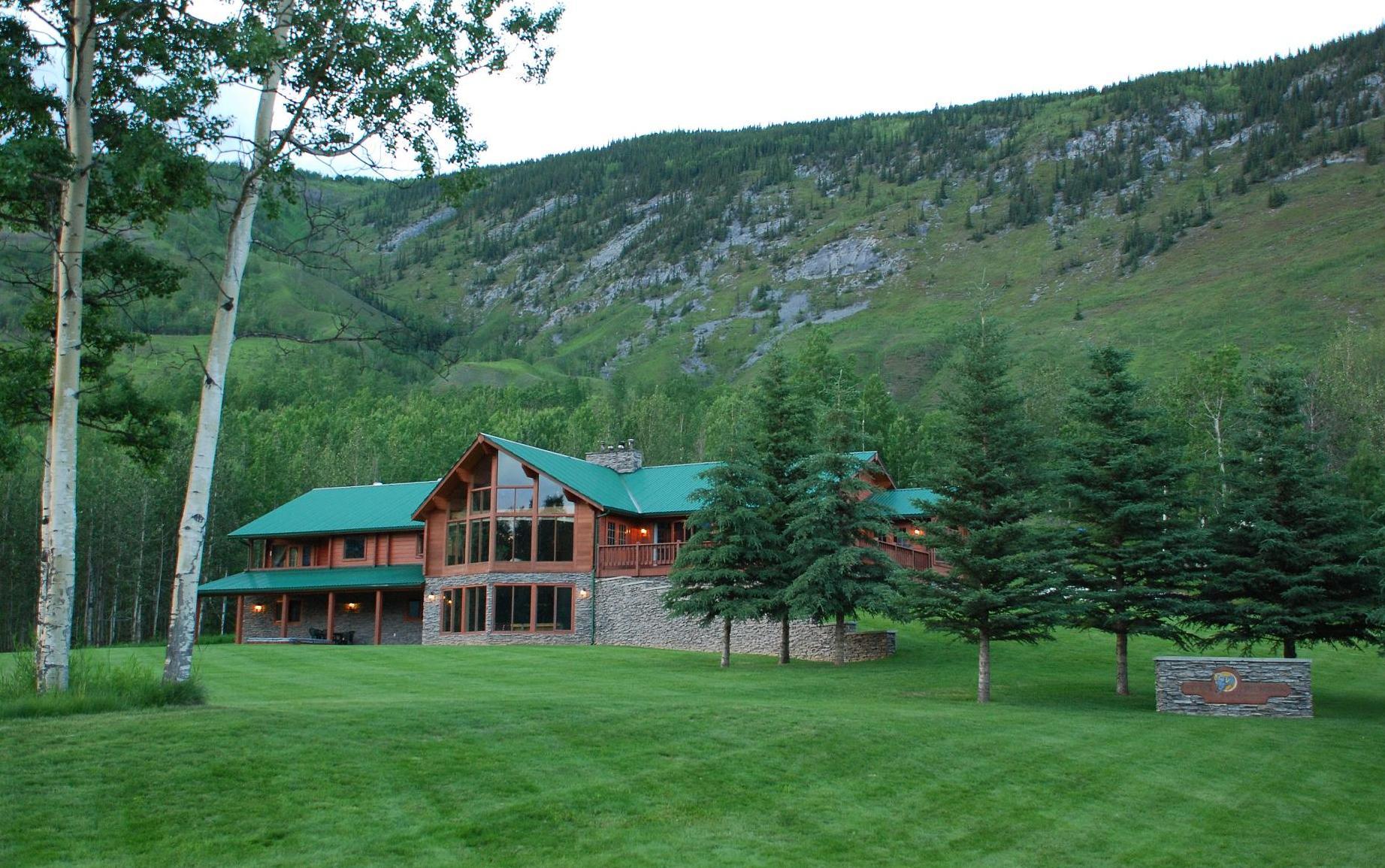 Stone Mountain Safaris Lodge