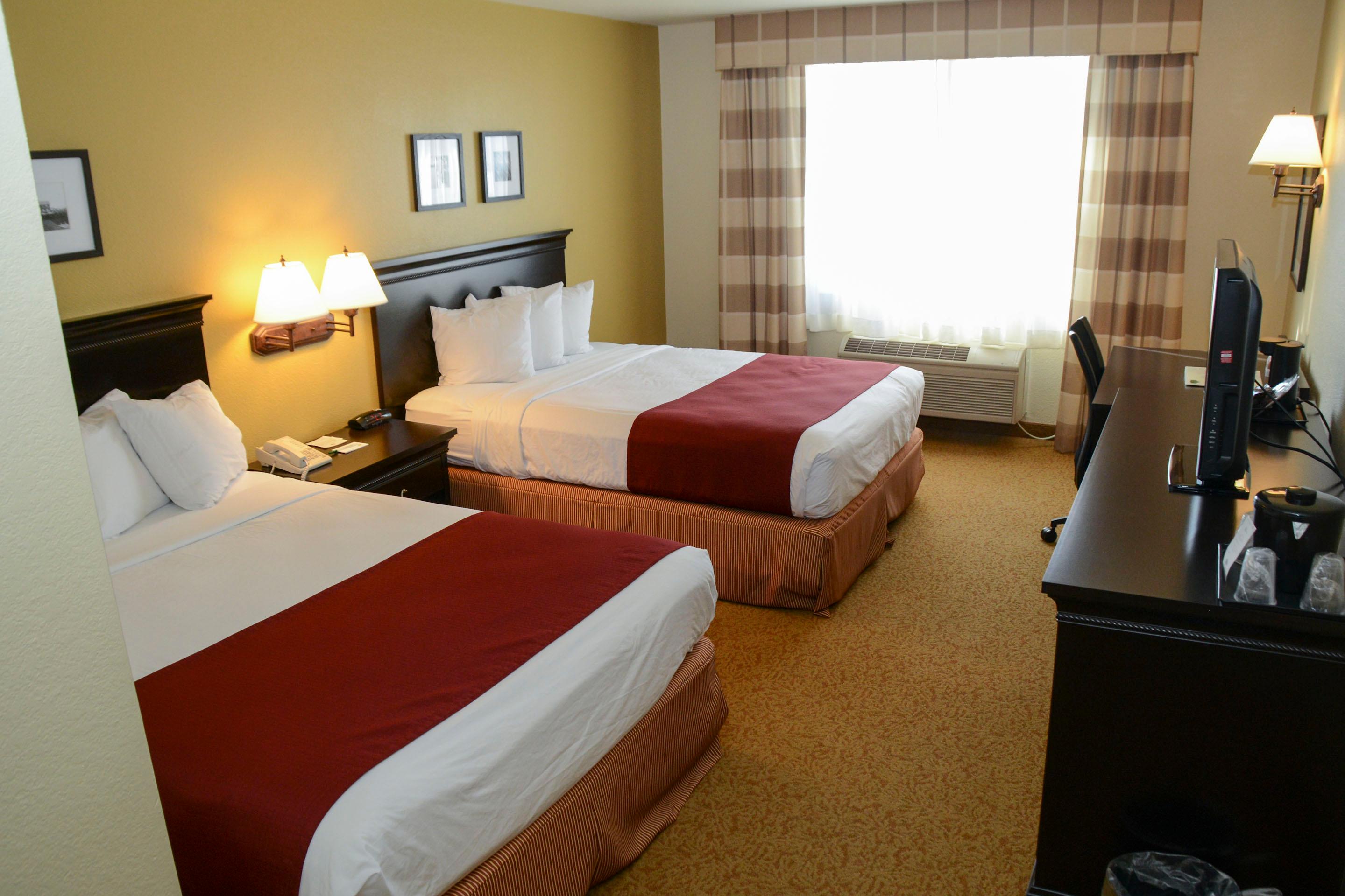 Country Inn & Suites By Radisson, Dundee, Mi