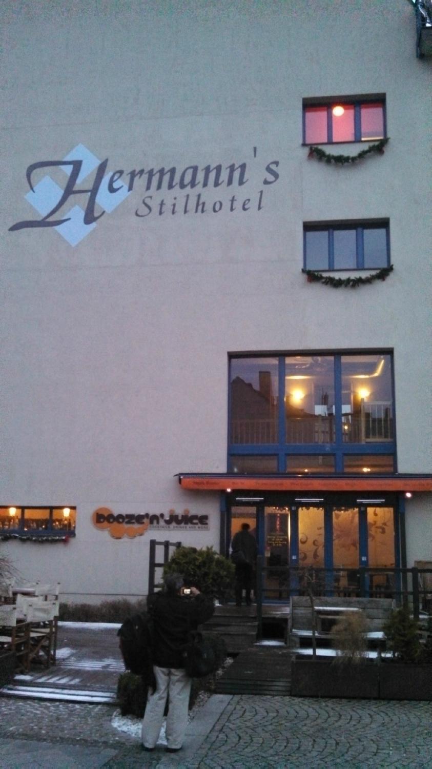 Photo by DINESHPODUVAL