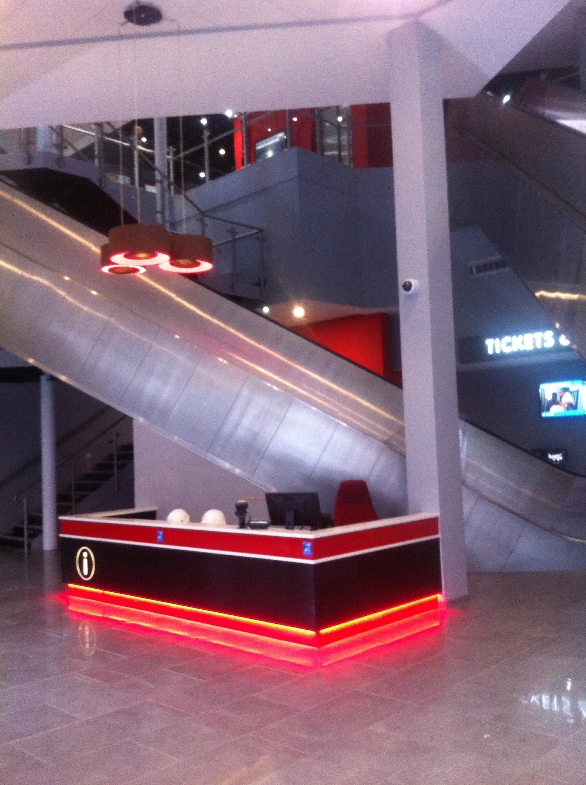 Moss Gloucester Quays Moss Bros Gloucester Quays