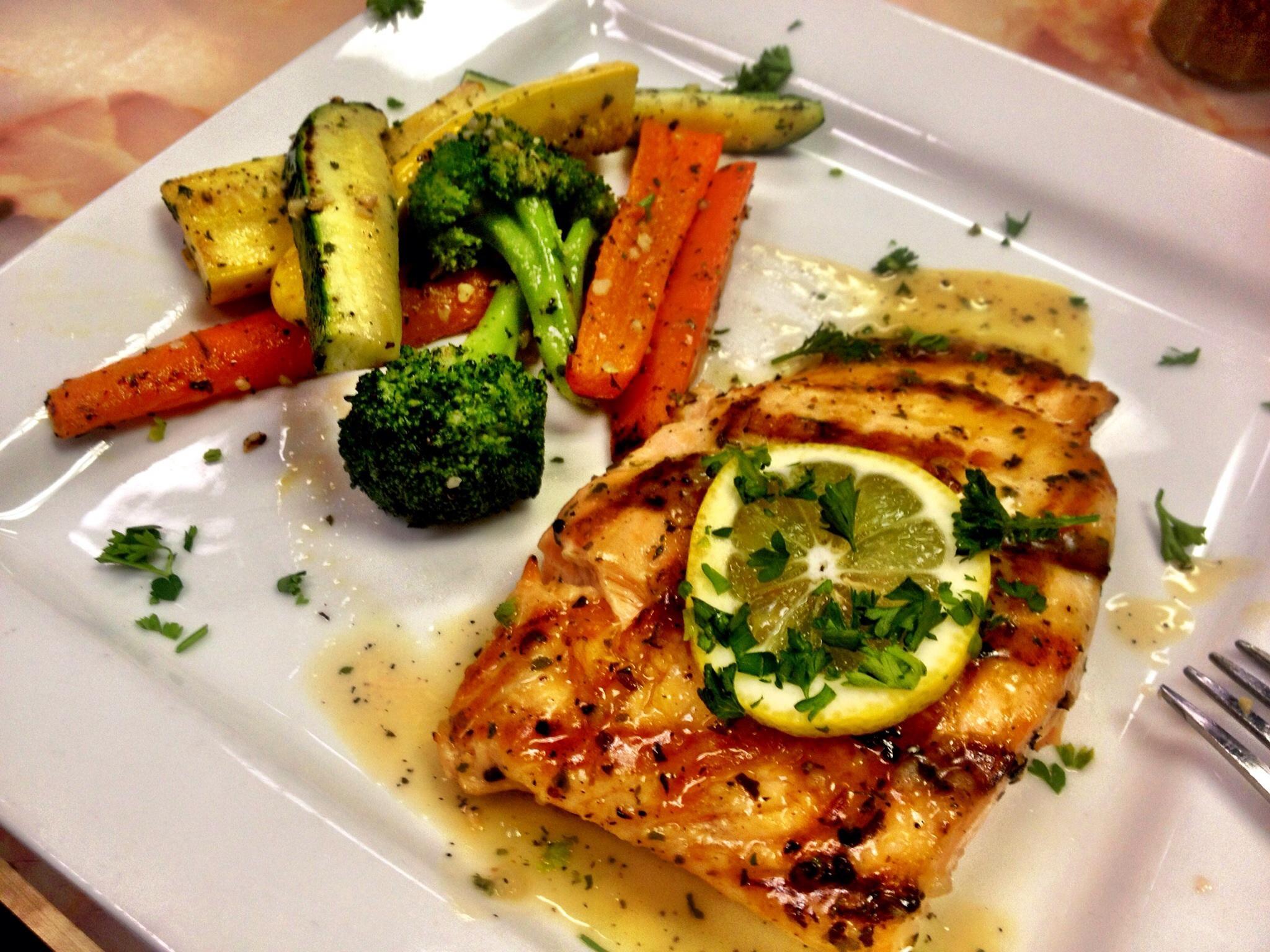 Ari’s Little Italy Restaurant