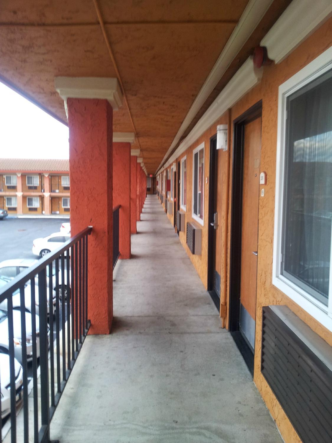 Photo by Awesomegary