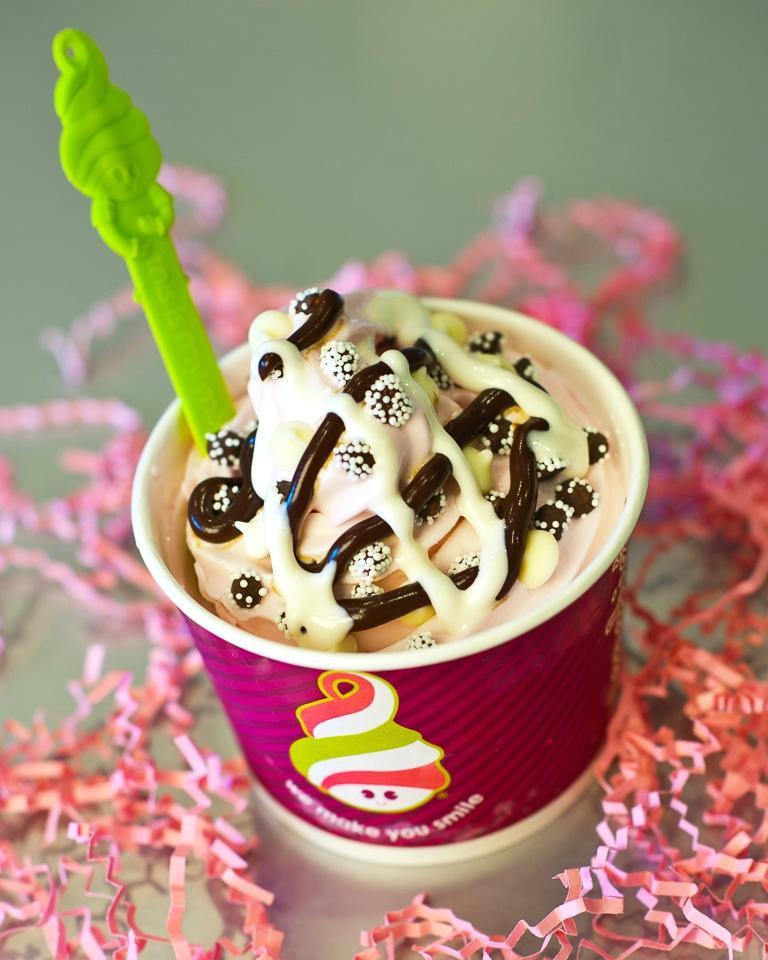 Menchie's Frozen Yogurt - Lakeway Center