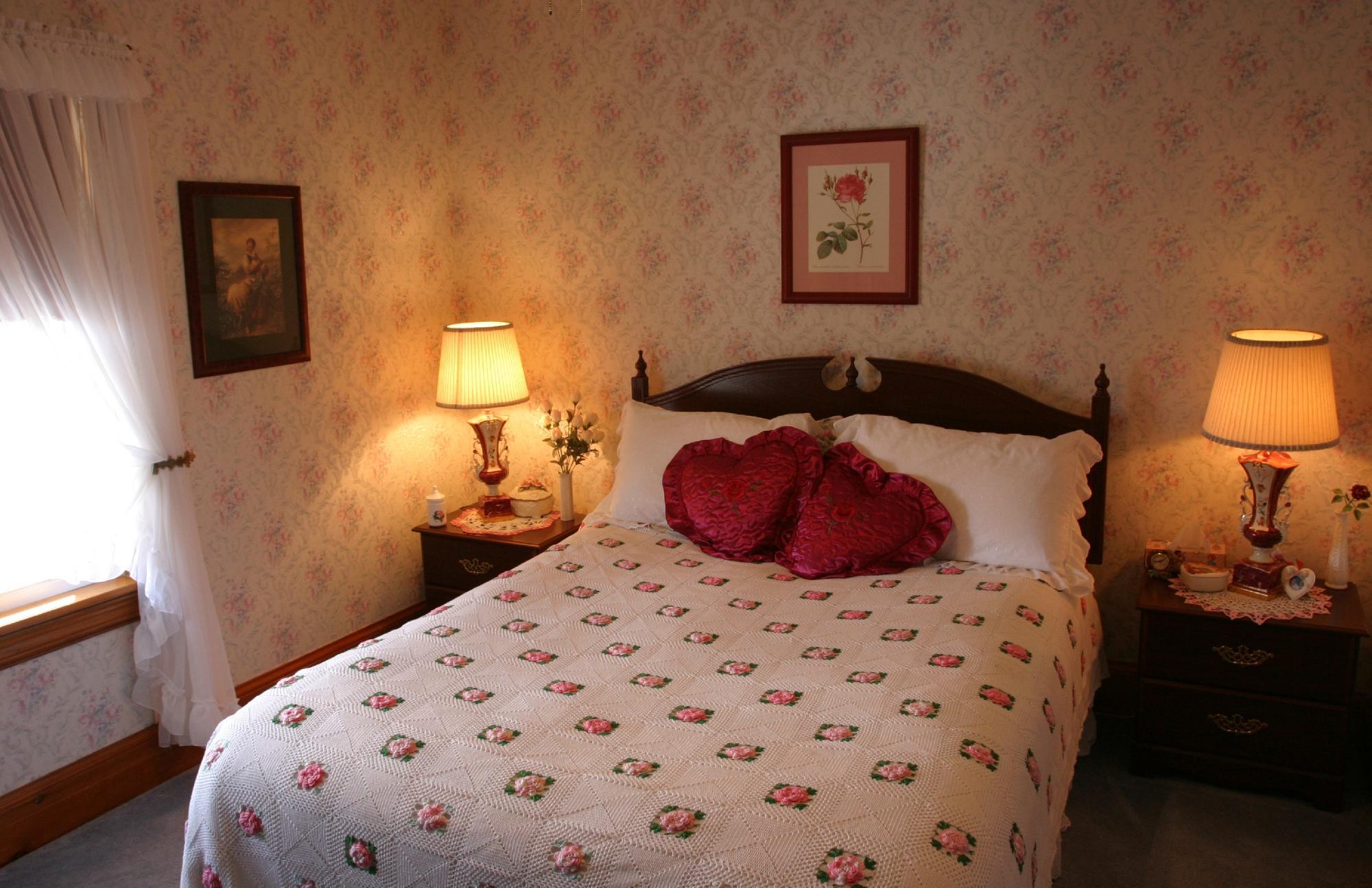 10th Avenue Guest House & Suites