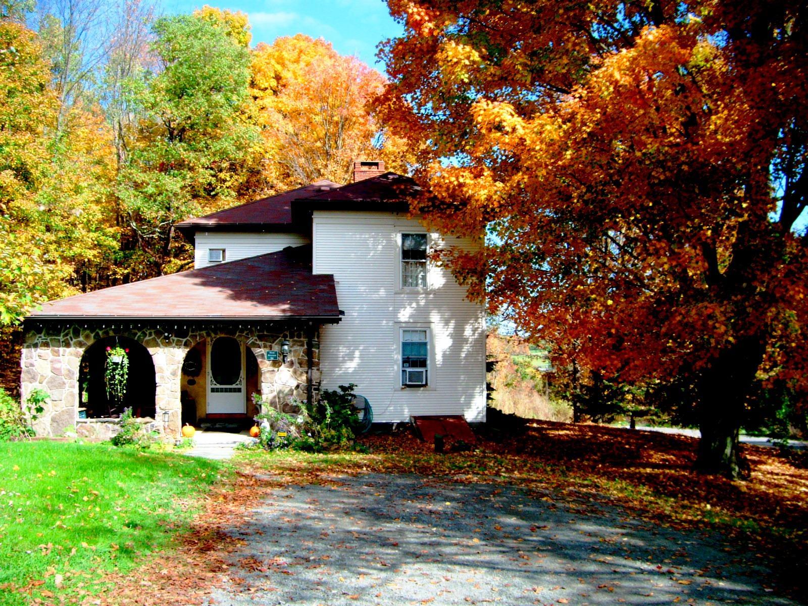 Stone Mountain Inn on Keene Summit Bed & Breakfast