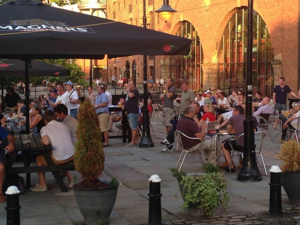 Bar eight manchester