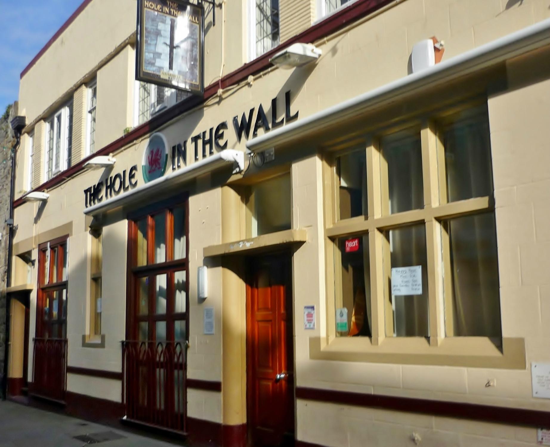 Hole In The Wall Inn