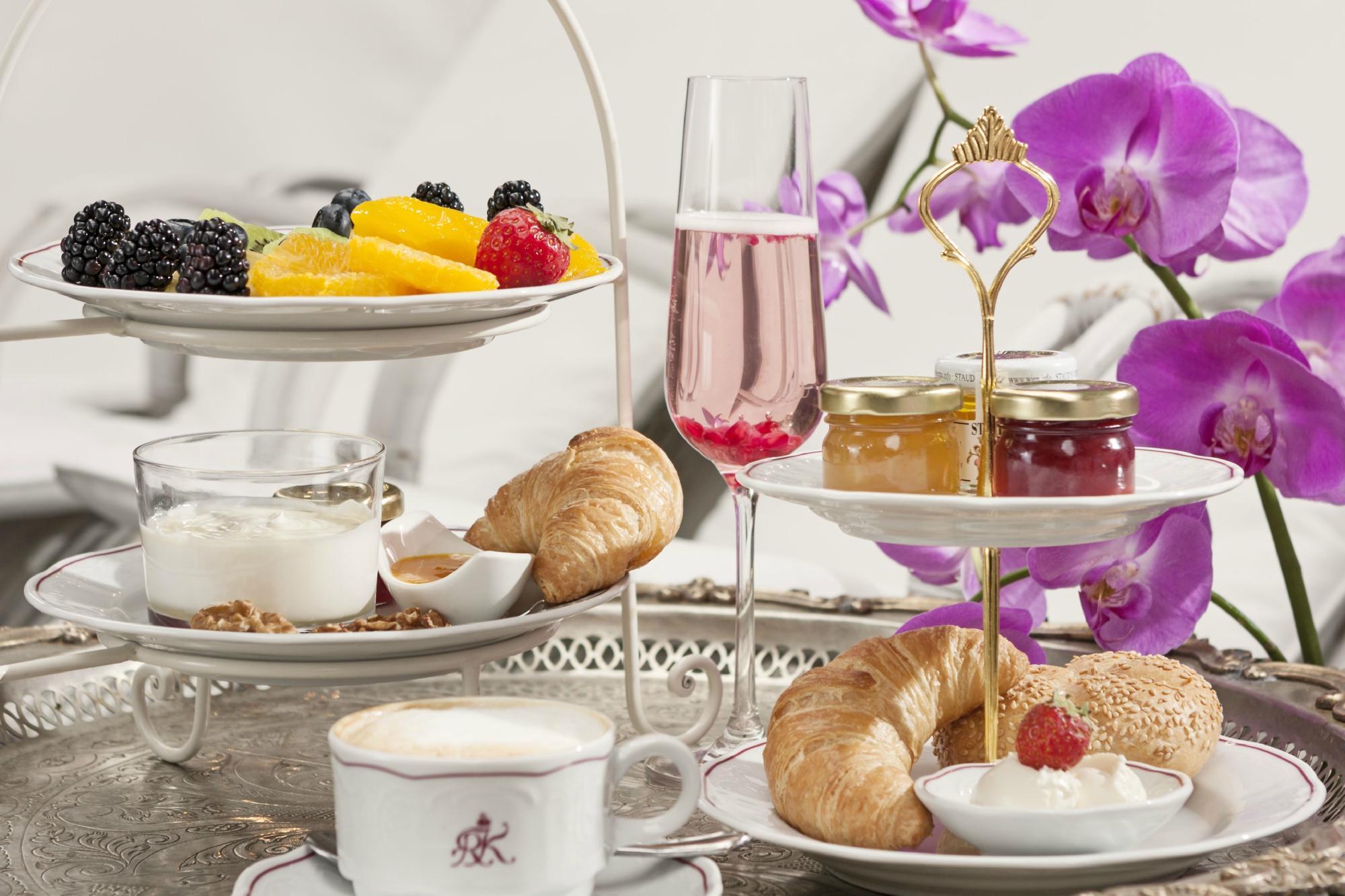 Schlosshotel Roemischer Kaiser