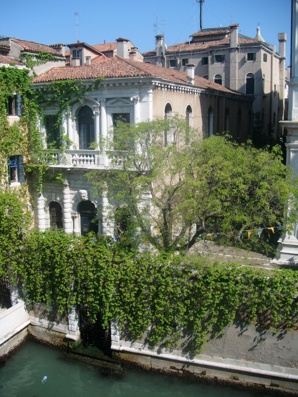 Venice Hazel Guest House