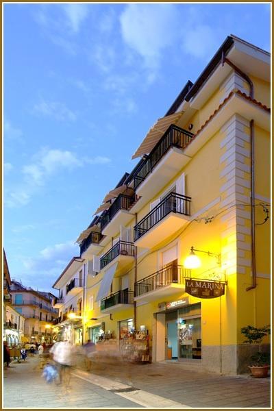 Hotel La Marina