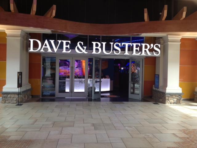 Dave & Buster's - Arcade
