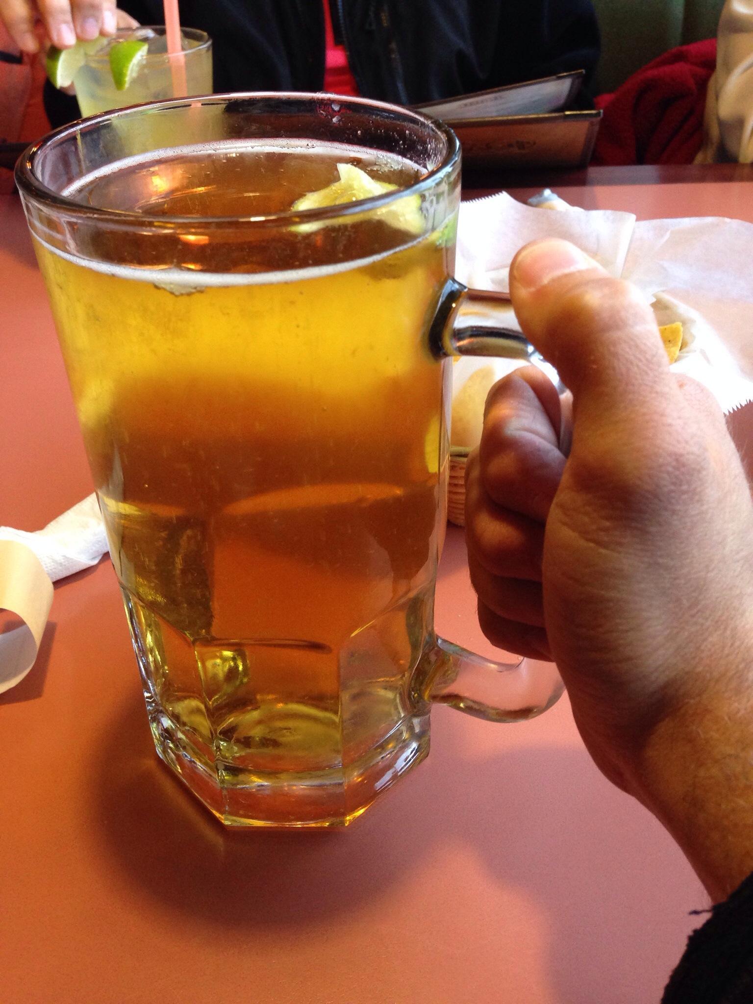 Dos Coronas - Sagamore Hills