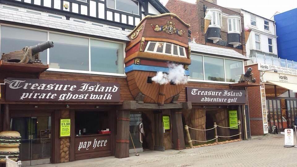 Treasure Island Mini Golf