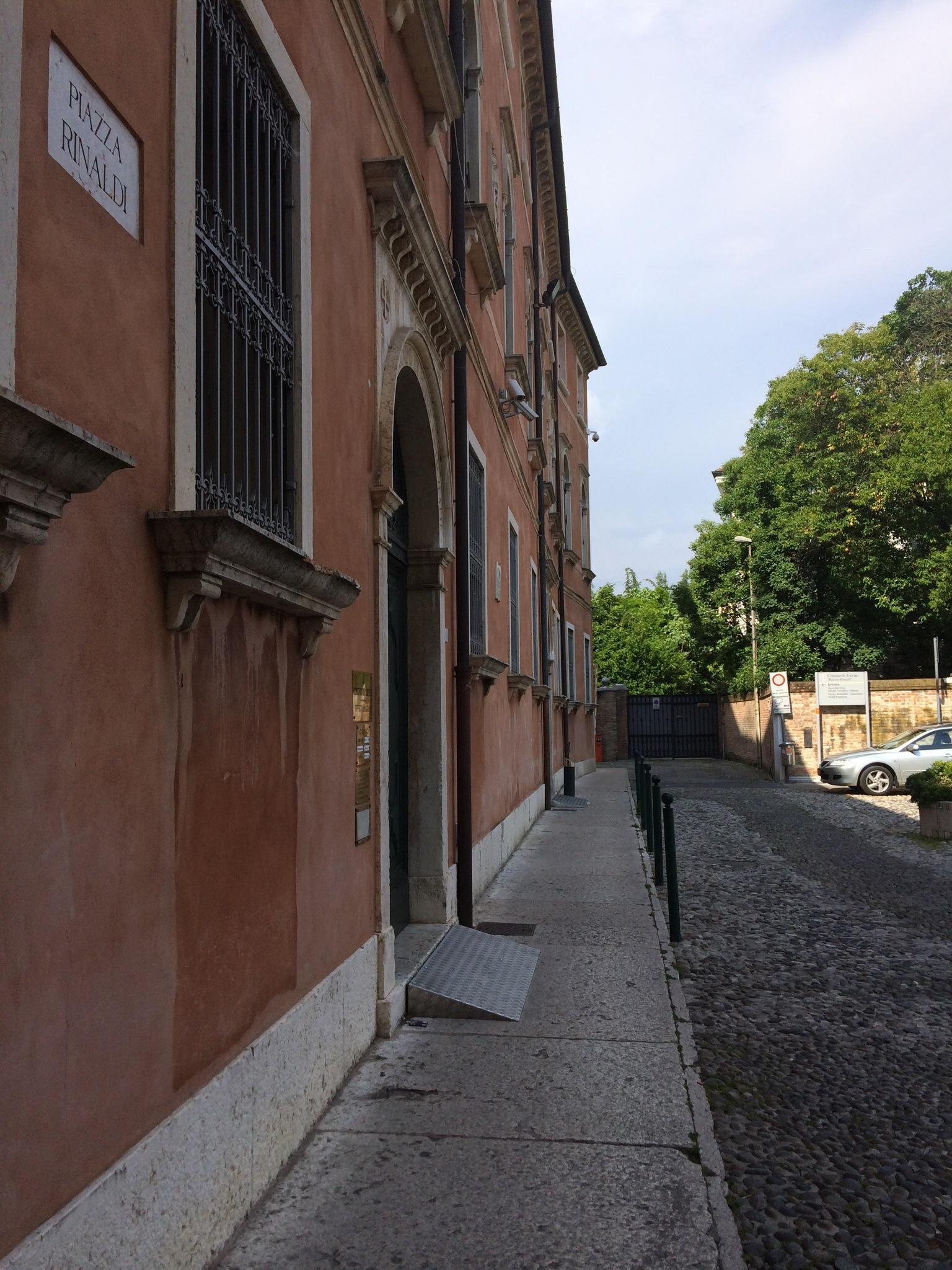 Palazzo Rinaldi, Riccati - Casa dei Putti acrobati