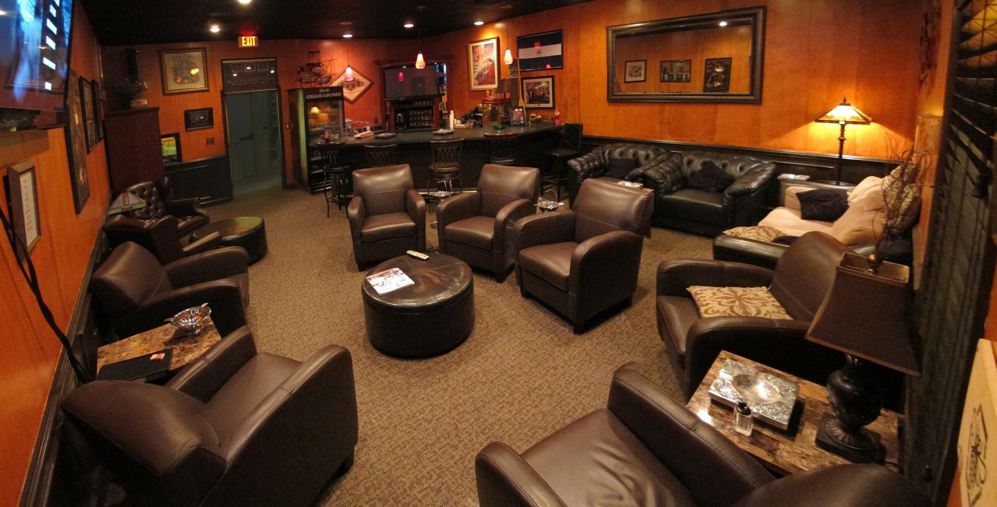 D & S Cigar Lounge