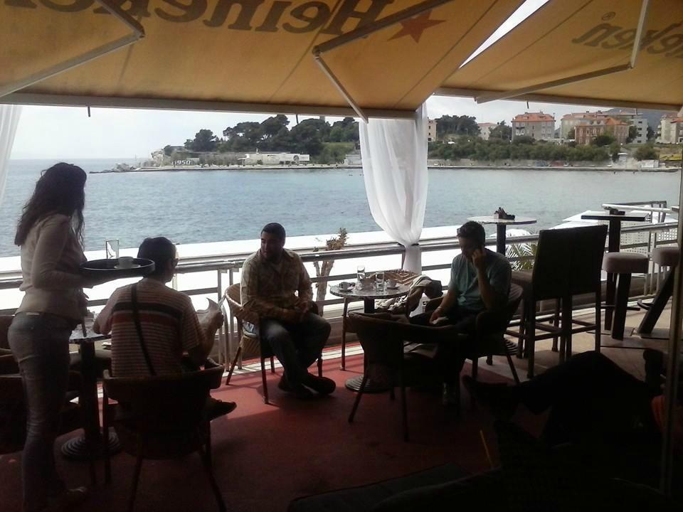 Caffe Lounge Bar Fjaka Bacvice Split