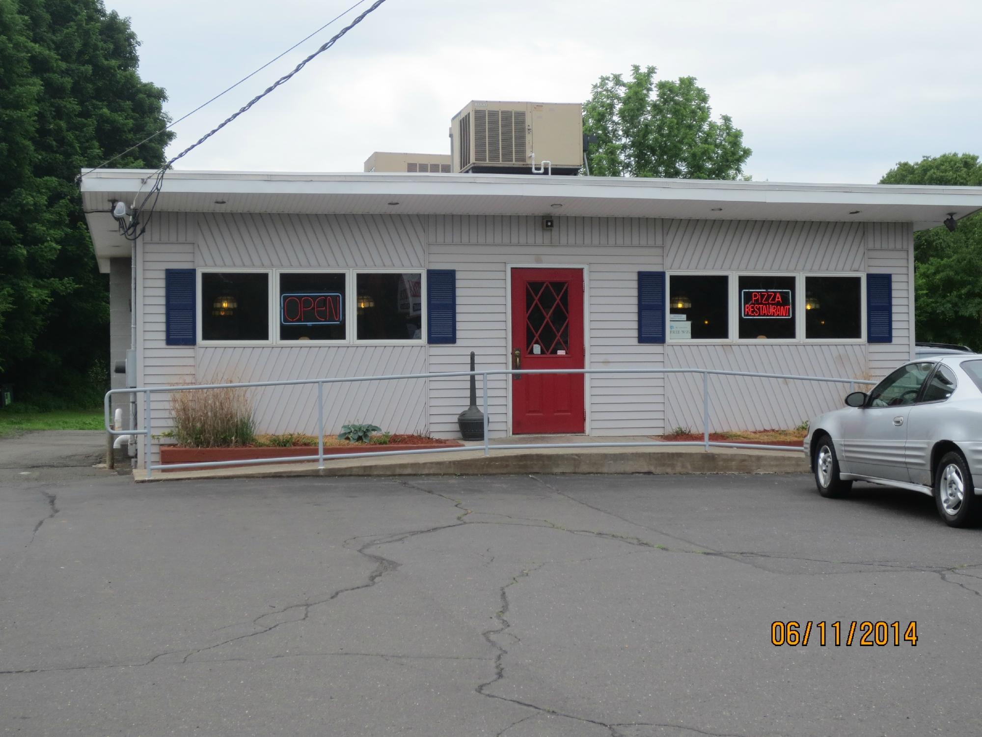 Family Pizza Restaurant of Southington