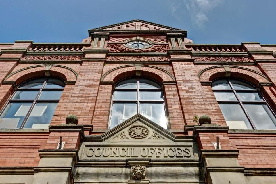 Photo by AntiquesVillage