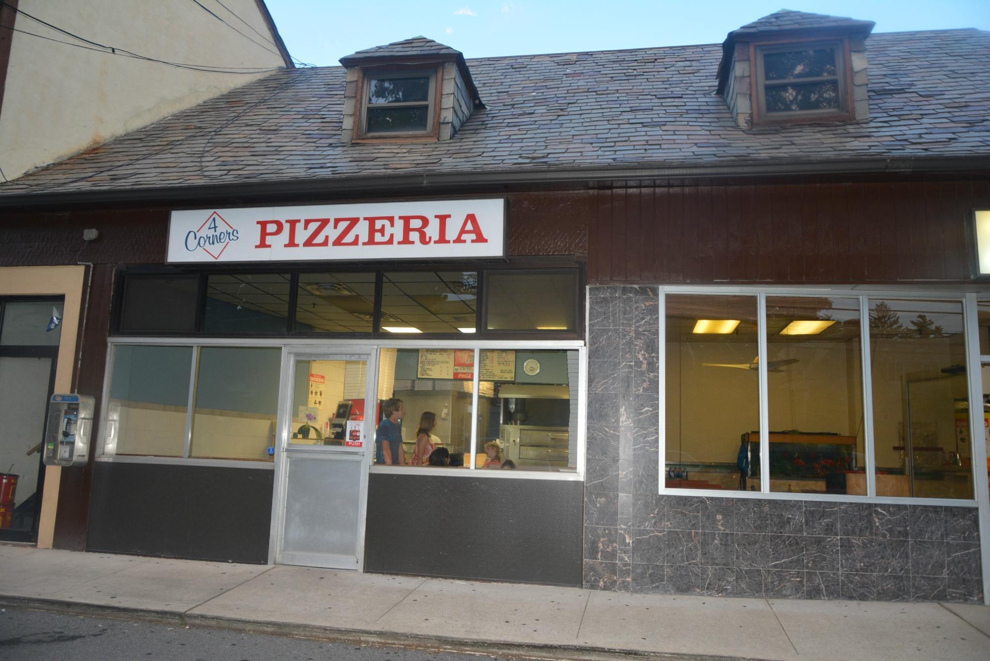 4 Corners Pizzeria