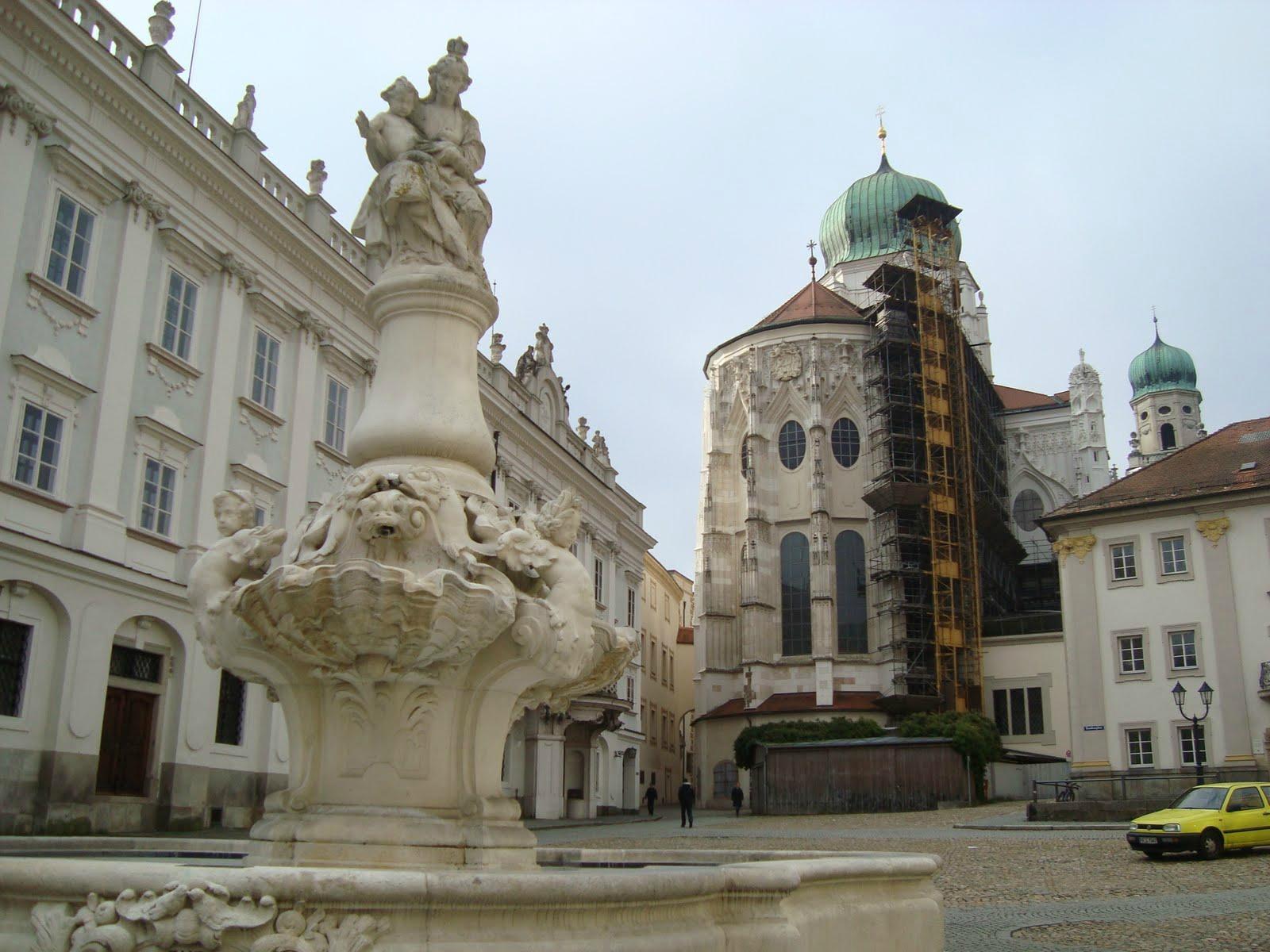 Alte Bischofliche Residenz (Old Bishop's Residence)