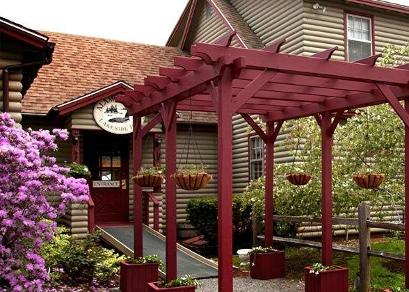 Alamoosook Lakeside Inn