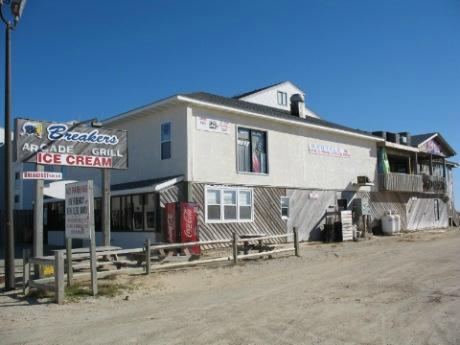 Breakers Pizza Grill & Arcade