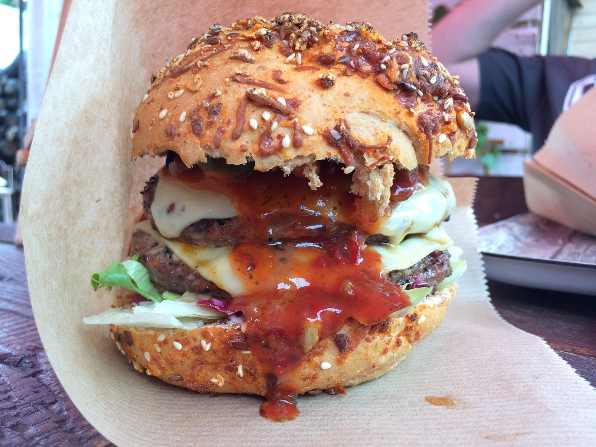 Zymft Burgers, grill & beer garden