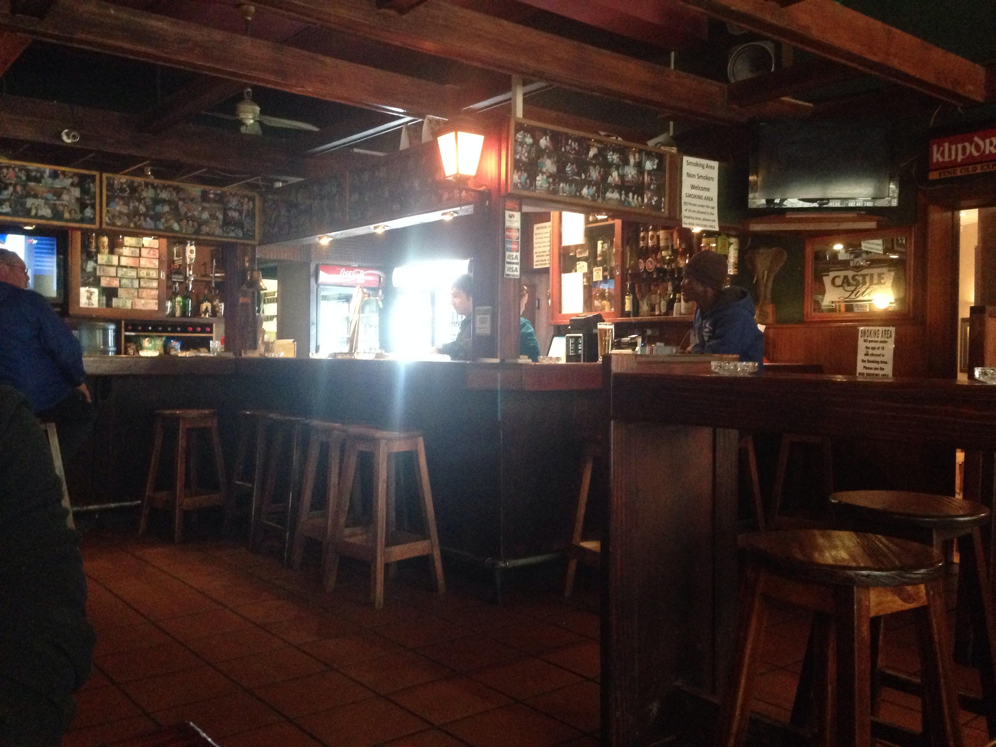 Pringles Pub, Restaurant and Take-aways