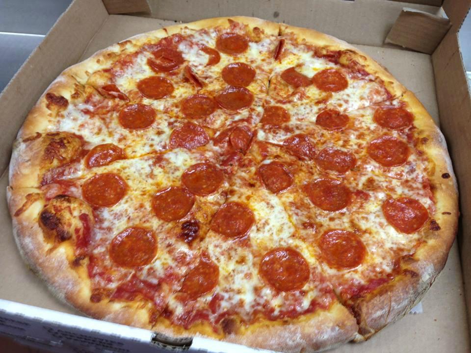 Lucianis Brick Oven Pizzeria