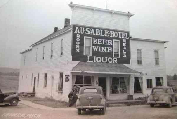 Swamp II Bar & Restaurant