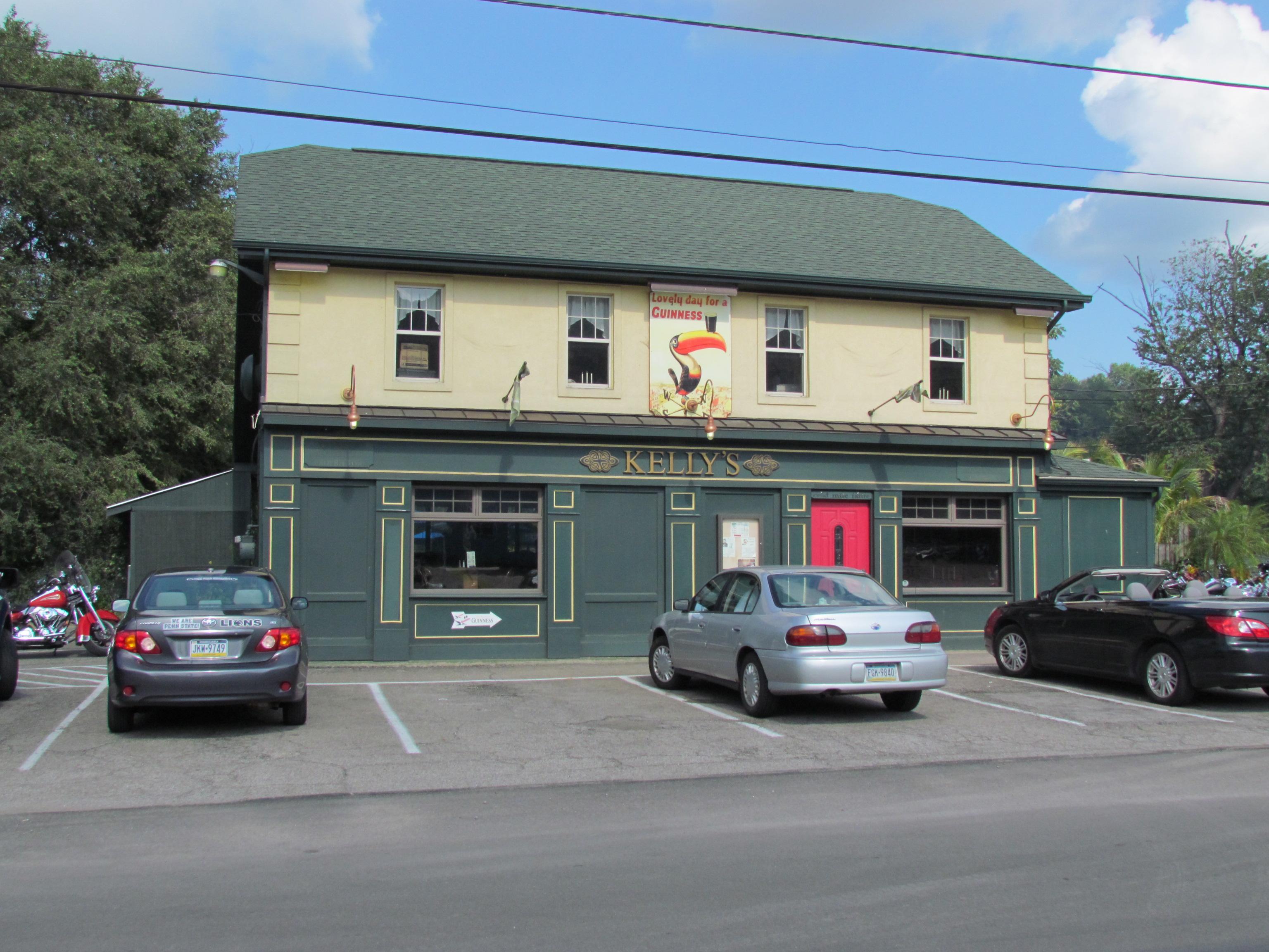 Kelly's An Irish Pub - A Caribbean Islan