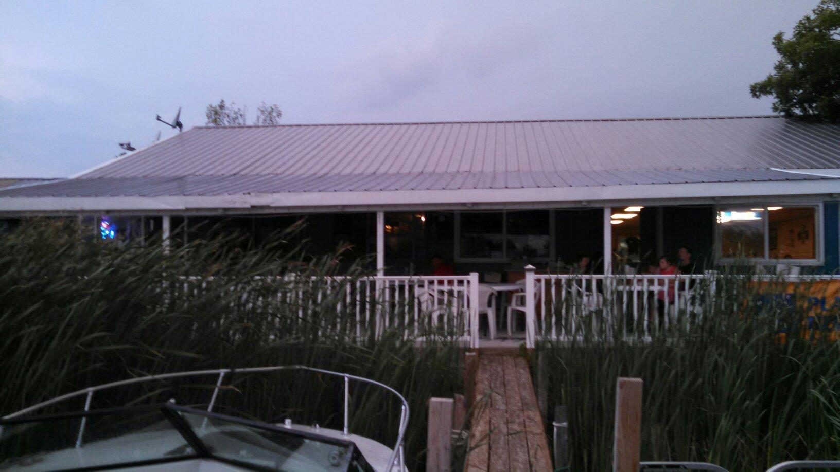 Snug Harbor Restaurant & Bar