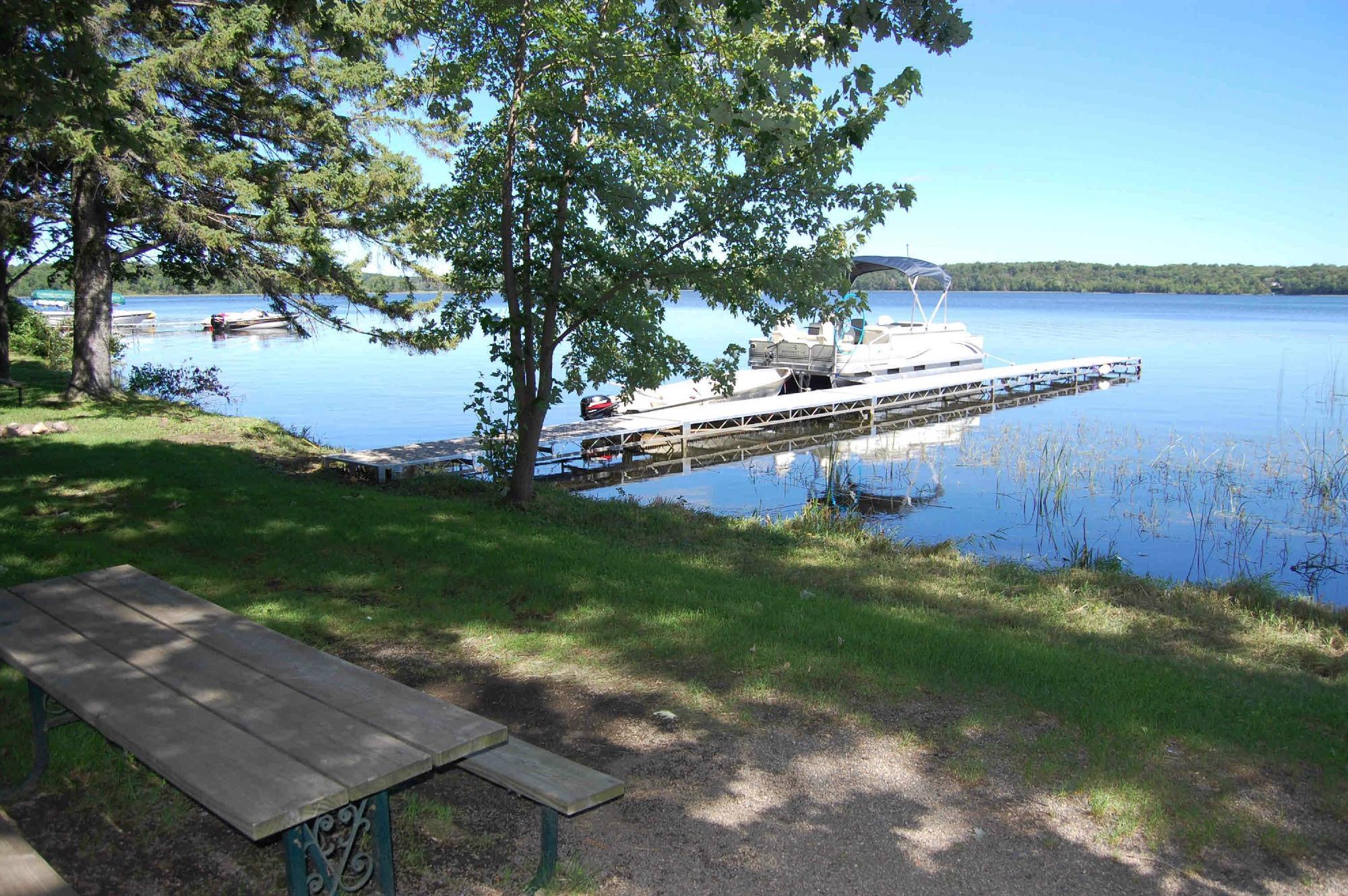 Twin Oaks Resort & RV Park