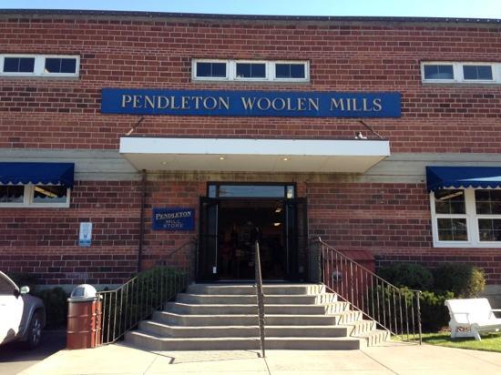 Pendleton Woolen Mill Store