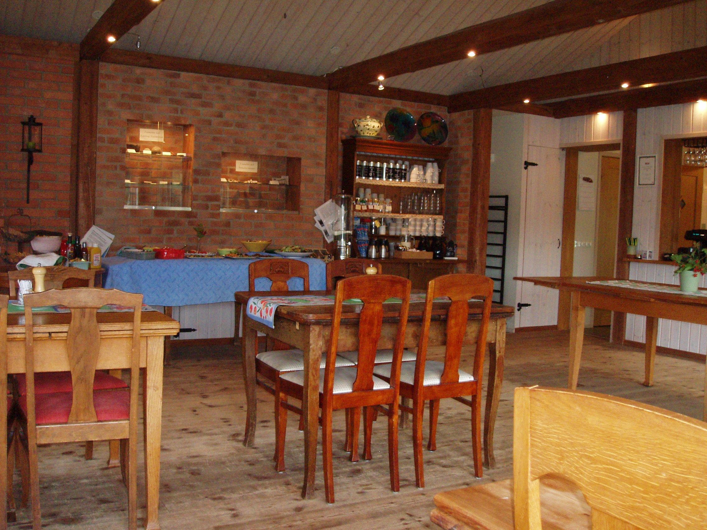 Roe Gard Butik & Kafe