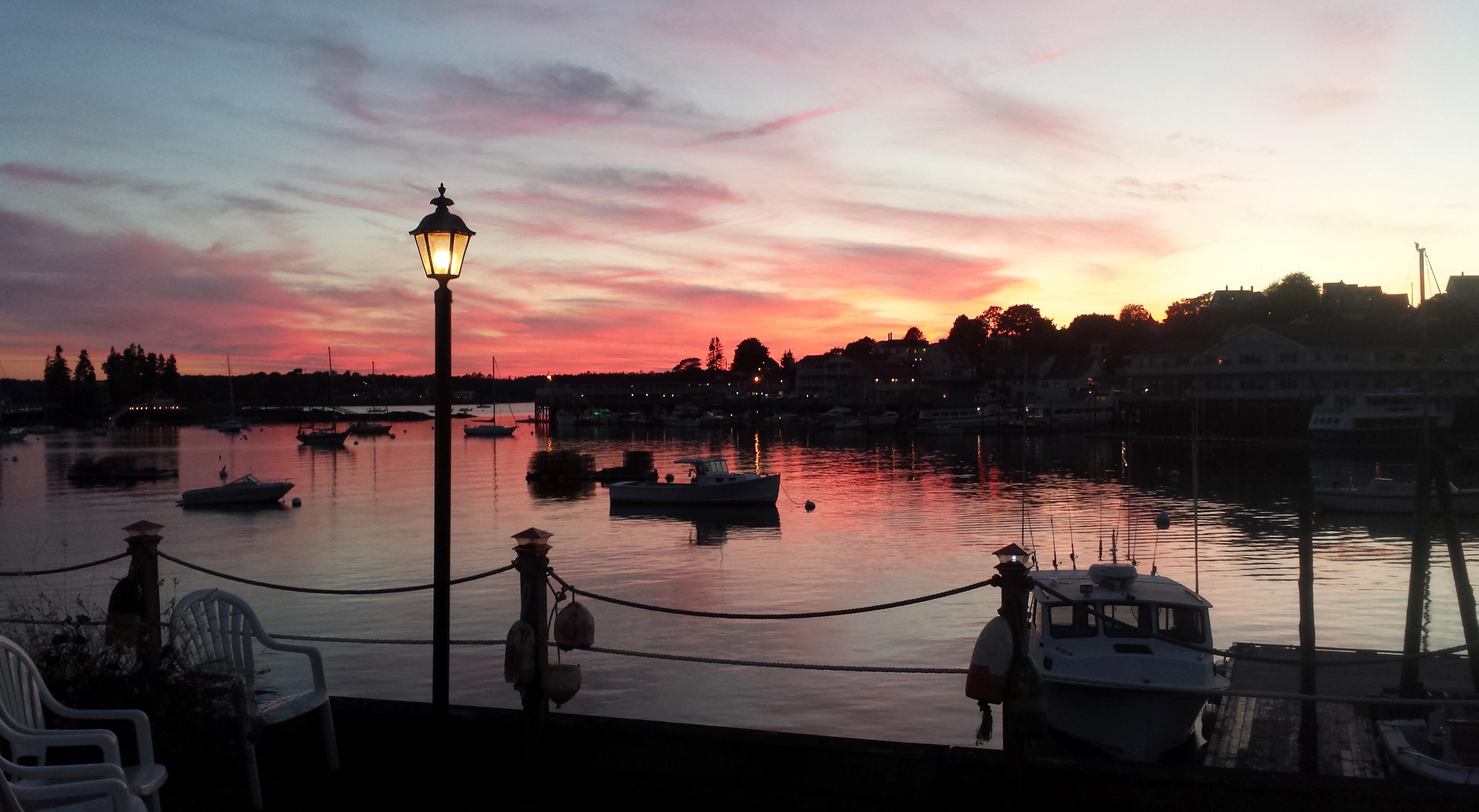 The Sunset Lounge at the Boothbay Harbor Inn