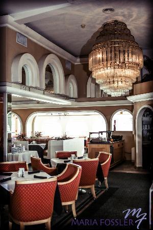 Annabelle's Dining & Lounge