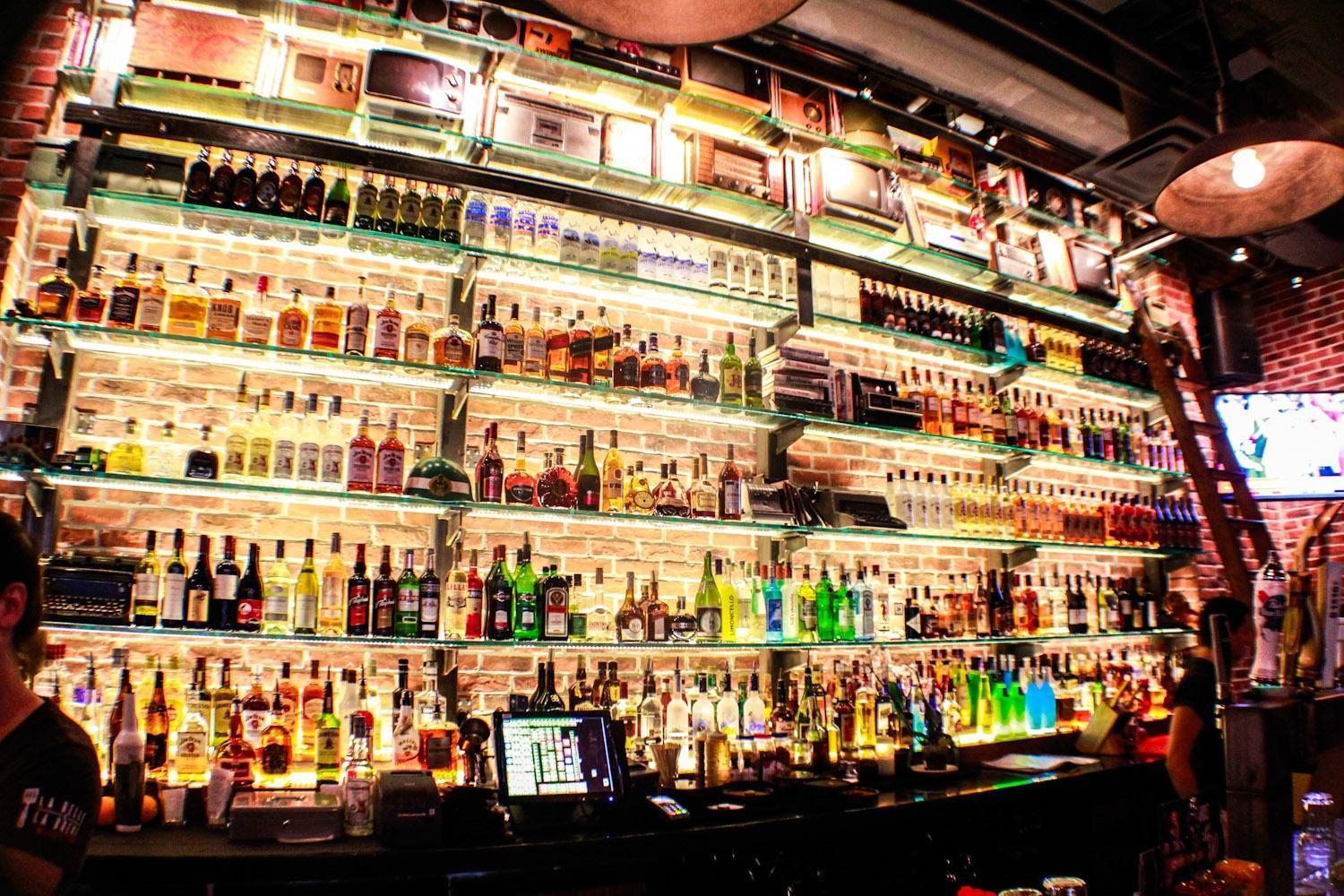 La Belle & La Boeuf Burger Bar