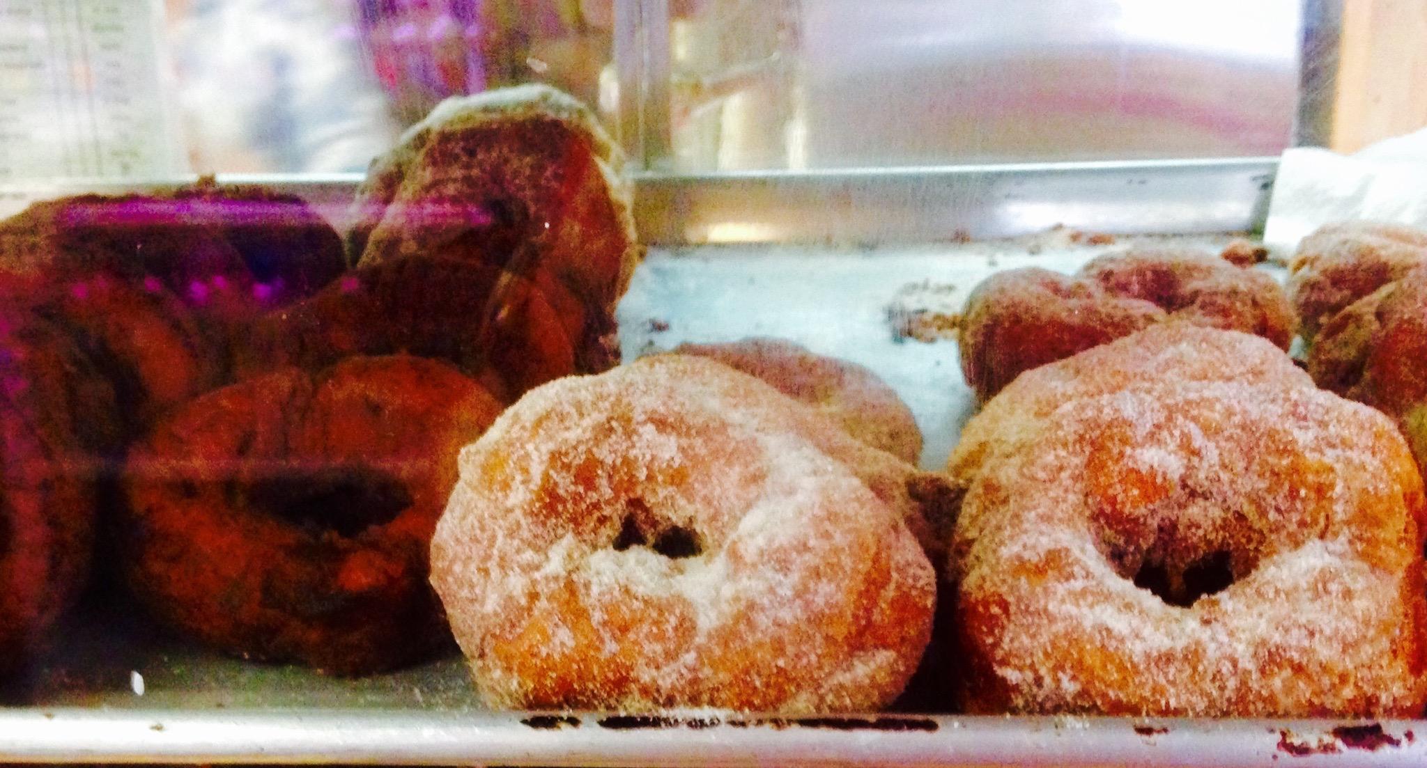 Bolley's Famous Franks