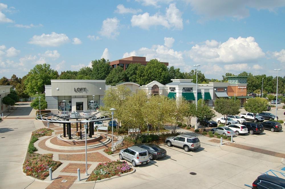 Shoppes at Bellemead