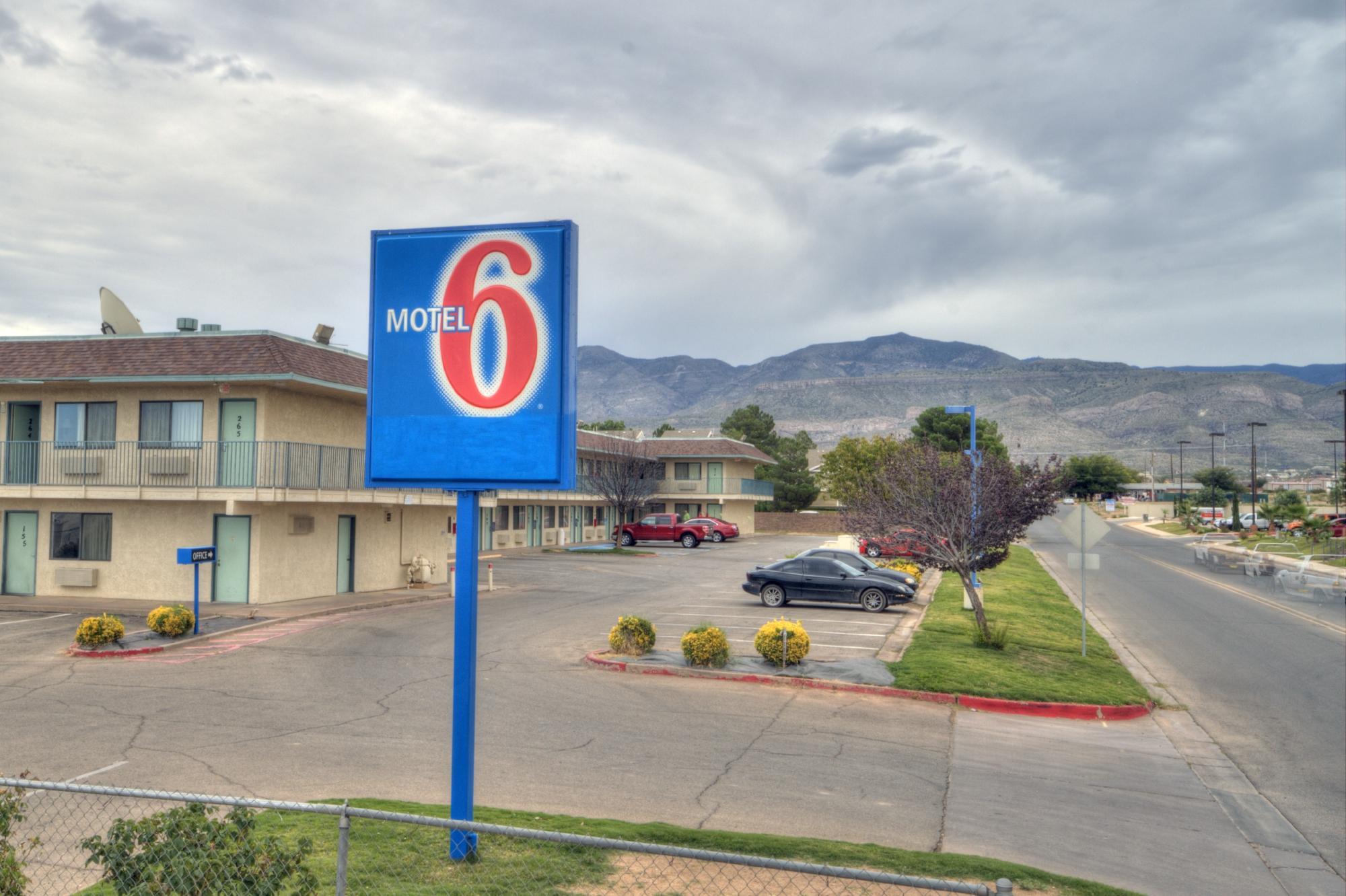 Motel 6
