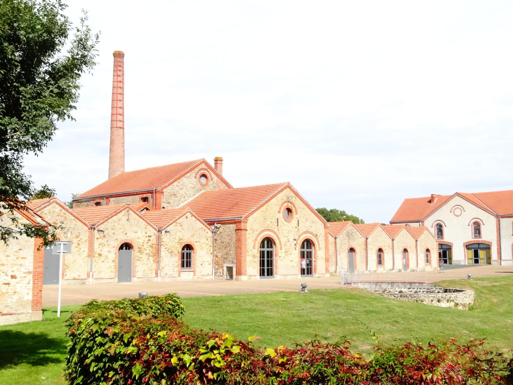 Musee Textile de Cholet et de la Mode